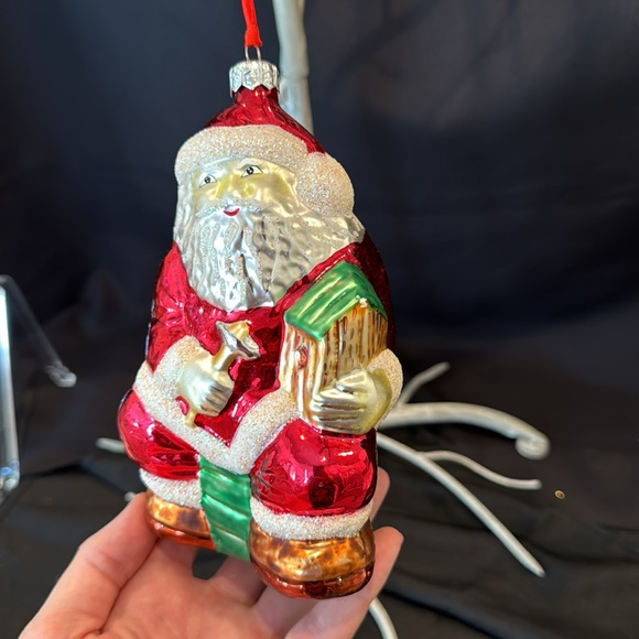 Blown Glass Santa Ornanment - Picture 5 of 7